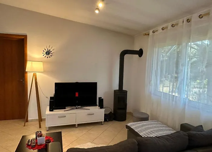 Shtepia Nen Pisha 